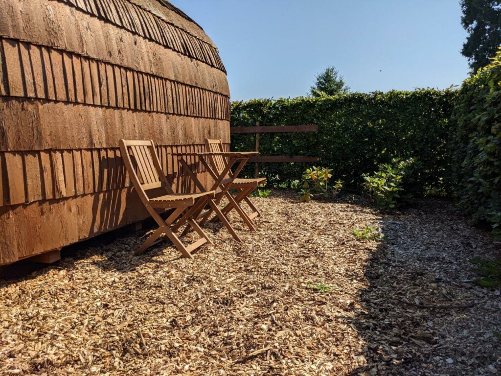 Lijsterbes terras achter Terras van de Lijsterbes